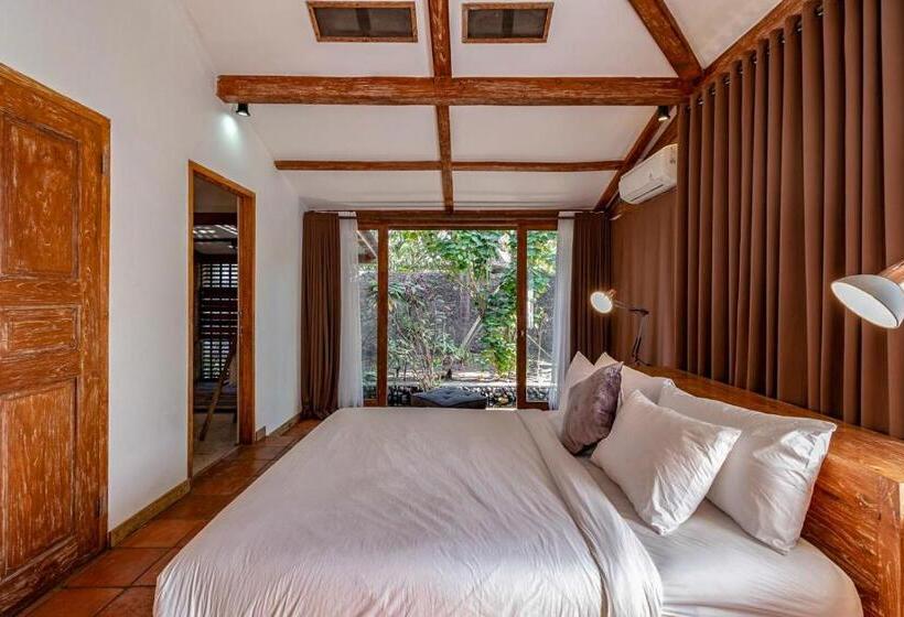 プール付３ベッドルーム　ビラ, Kuno Villas