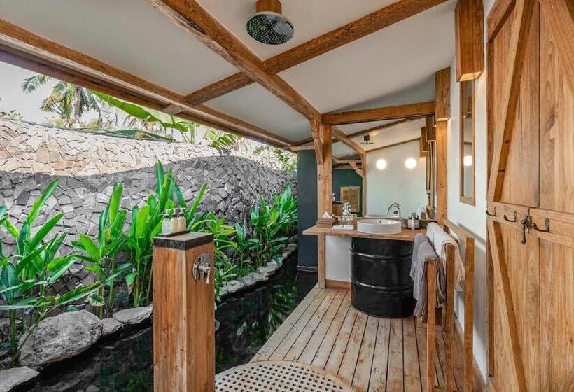 プール付３ベッドルーム　ビラ, Kuno Villas