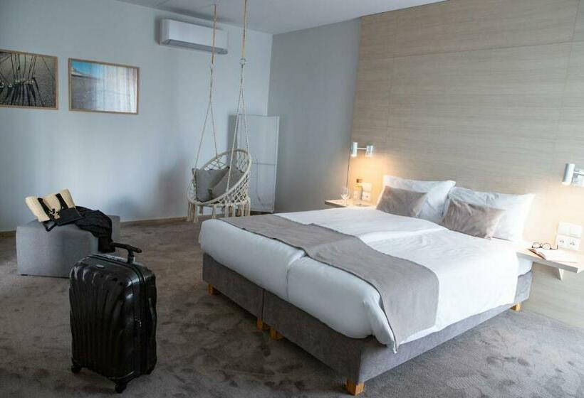 Полулюкс с Балконом, Notera Hotel Spa