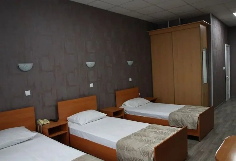 エコノミートリプルルーム, Lada Voskhod Hotel Complex