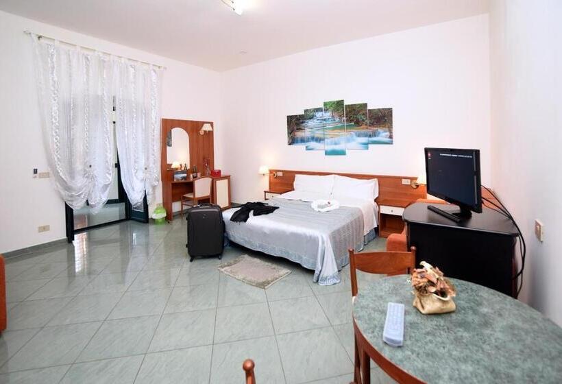 스탠다드 발코니 룸 바다 전망, The Stunning B&b