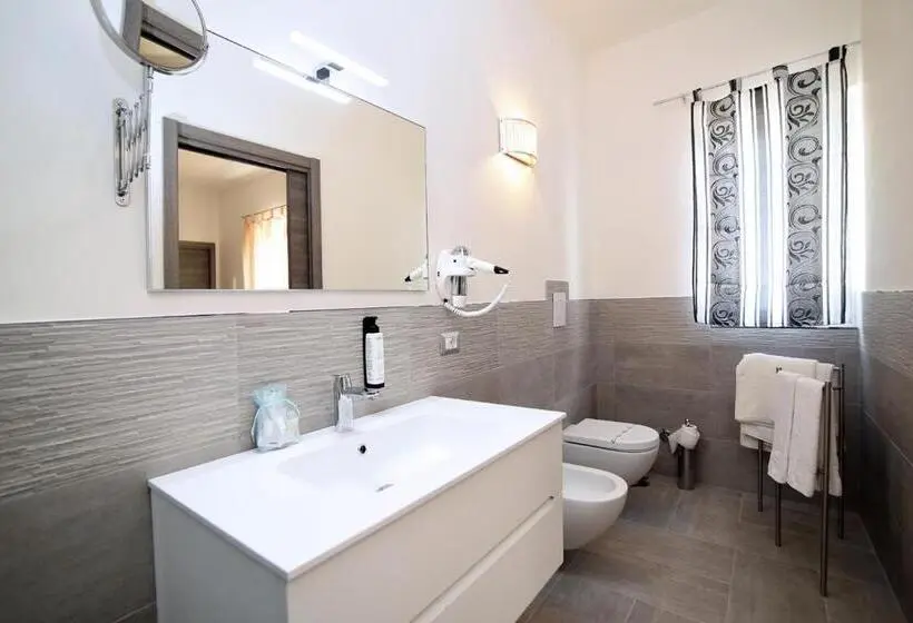 اتاق سوپریور با چشم‌انداز دریا, The Stunning B&b