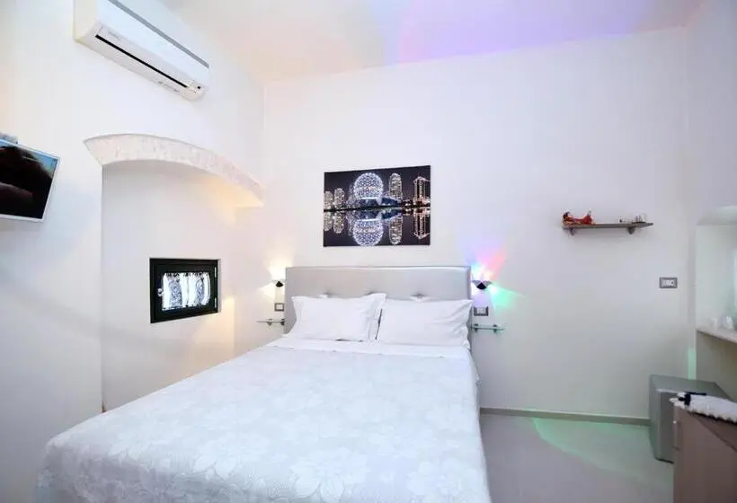 اتاق عادی, The Stunning B&b
