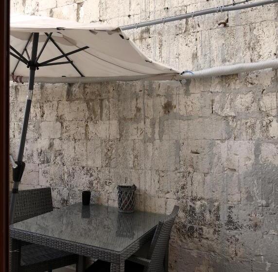 اتاق سوپریور با چشم‌انداز باغ, B&b Il Campanile