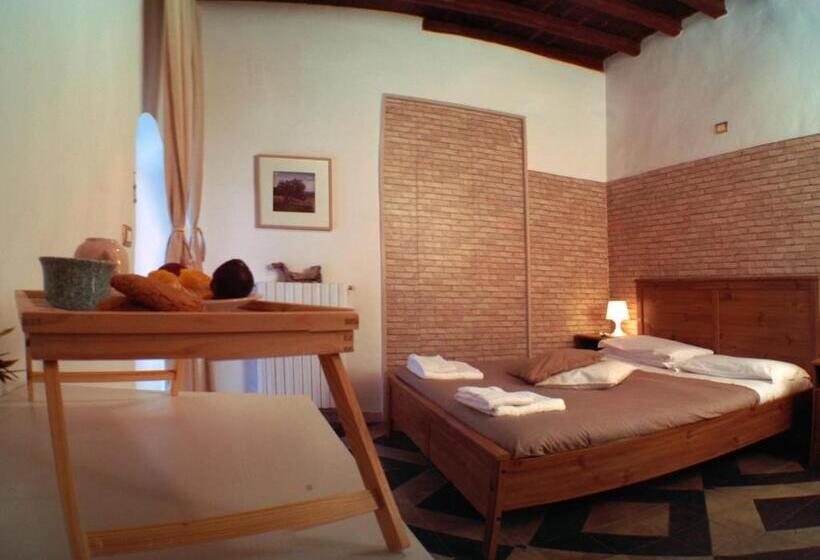 غرفة قياسية مع حمام خارجي, B&b Porto Trani