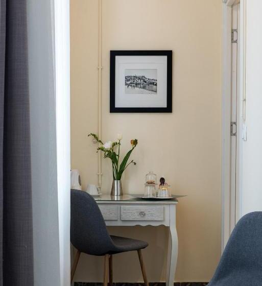 수피리어 룸, Old Town Inn