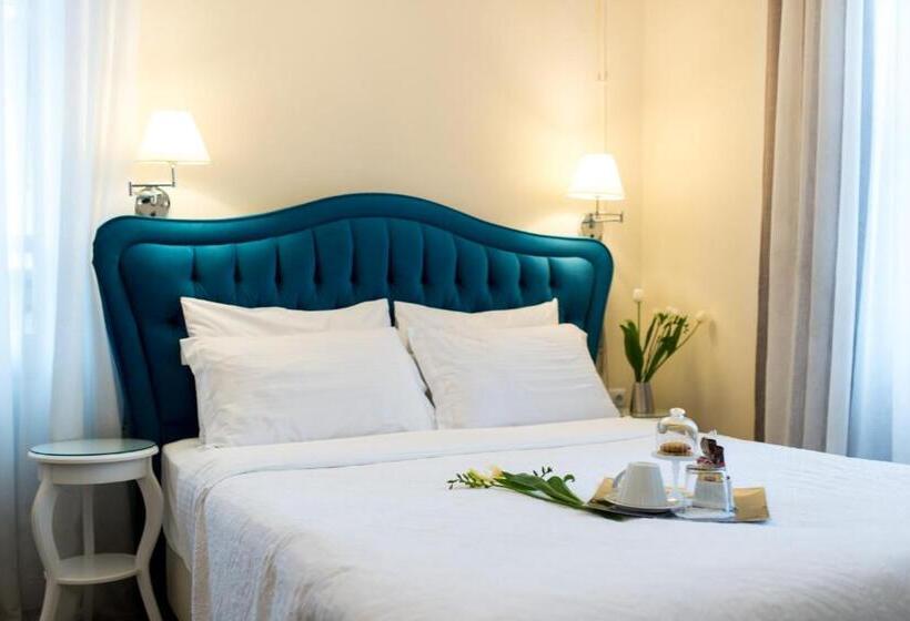 수피리어 룸, Old Town Inn