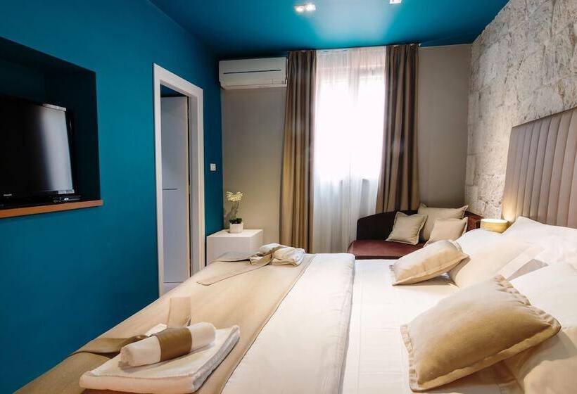 Premium Room, Riva Luxury Rooms