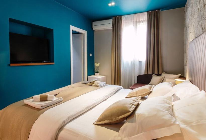 Premium Room, Riva Luxury Rooms