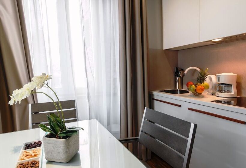 إستوديو بريميوم, Riva Luxury Rooms