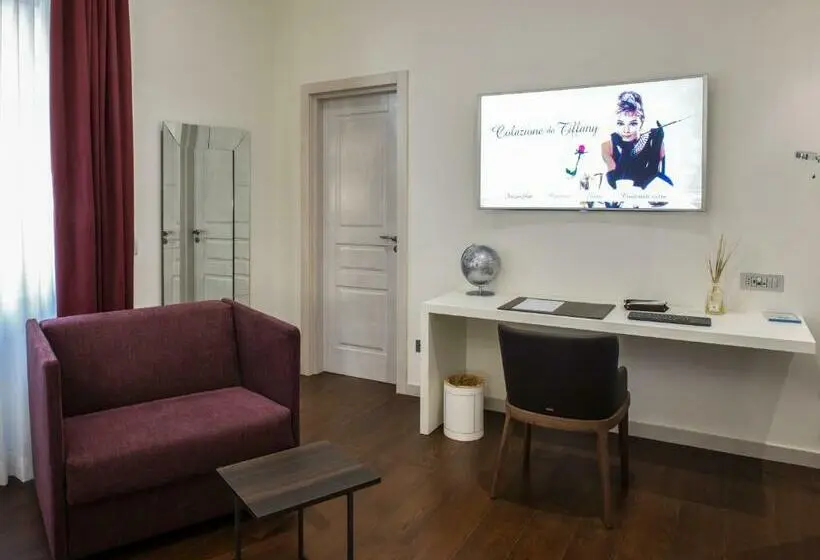 اتاق لوکس با چشمانداز دریا, Town House Morgana