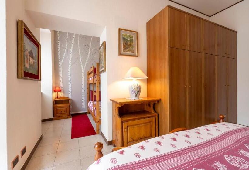 Апартаменты 1 Спальня с Балконом, Bed & Breakfast Tiffany