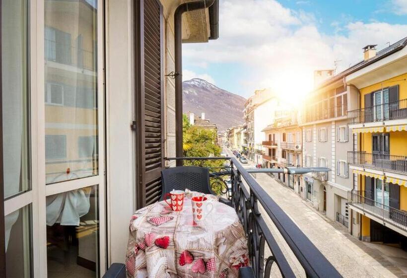 Апартаменты 1 Спальня с Балконом, Bed & Breakfast Tiffany