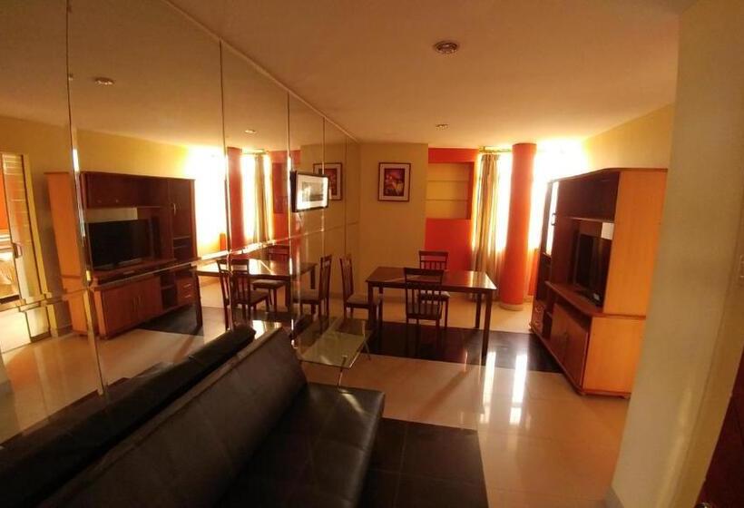 Junior Suite, Libertad
