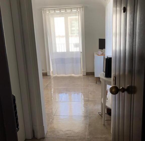 اتاق استاندارد با بالکن, B&b Doralice