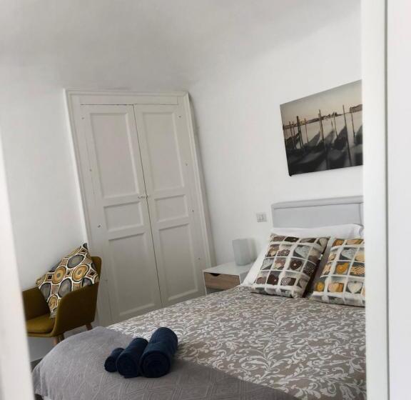 اتاق استاندارد با بالکن, B&b Doralice