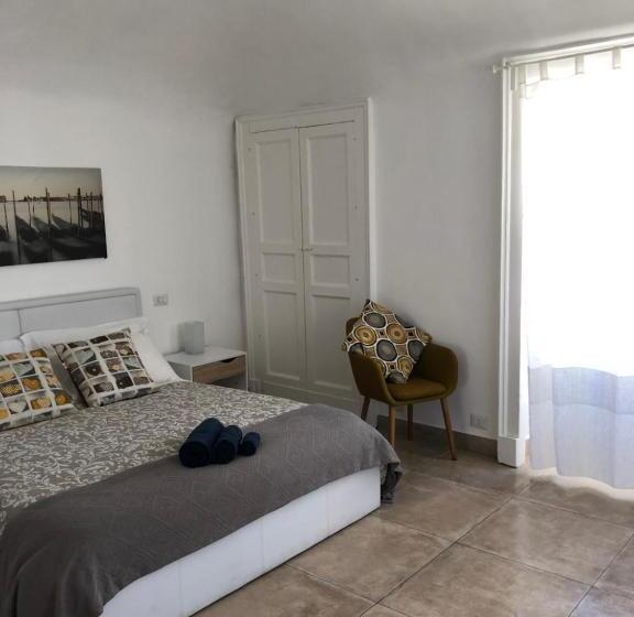 اتاق استاندارد با بالکن, B&b Doralice