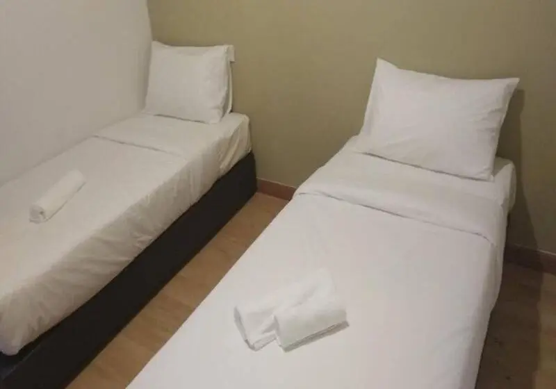 اتاق استاندارد با سرویس بهداشتی مشترک, Gem Hotel Nusajaya