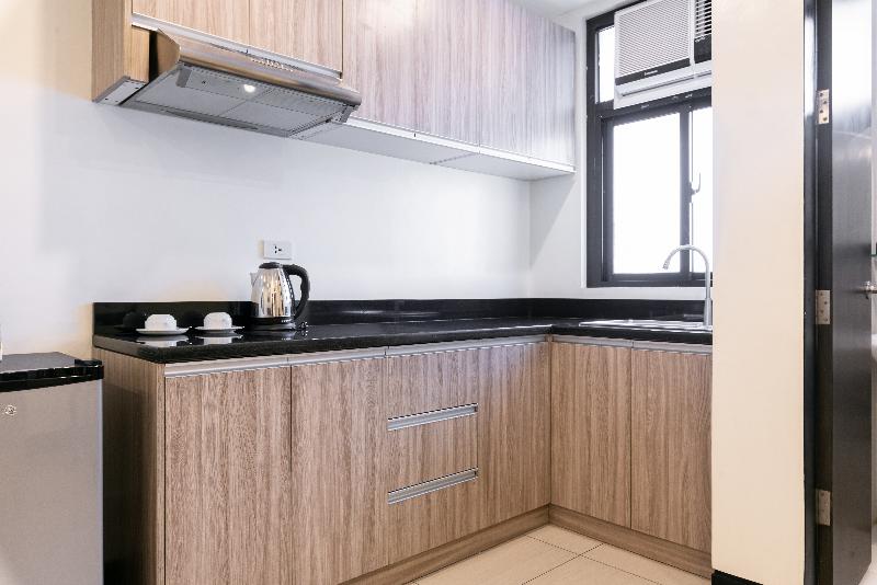 Quarto Deluxe, Charlot Castle