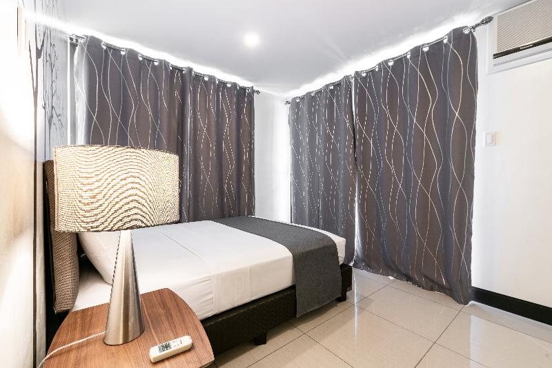 Quarto Deluxe, Charlot Castle