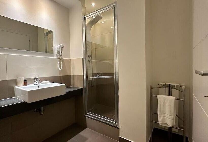 スタンダードトリプルルーム, Ottomood B&b And Apartments