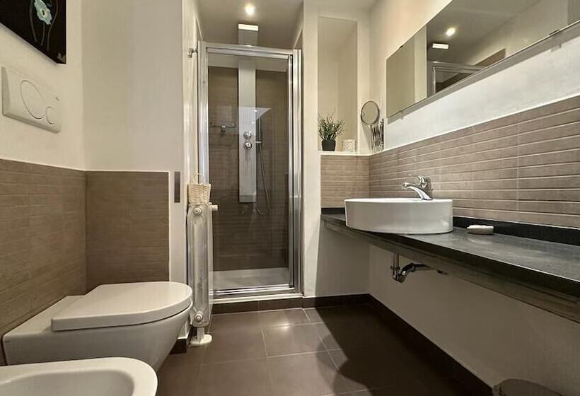 スタンダードトリプルルーム, Ottomood B&b And Apartments