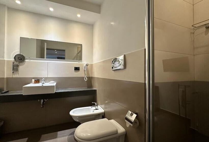 スタンダード4人部屋, Ottomood B&b And Apartments