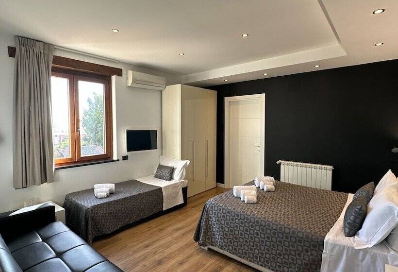 スタンダード4人部屋, Ottomood B&b And Apartments