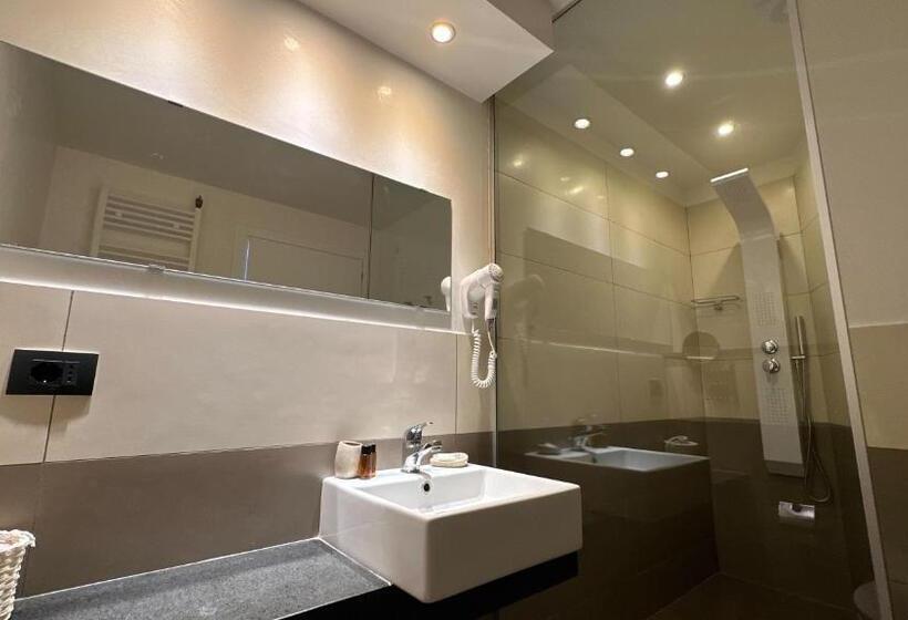 スタンダードトリプルルーム, Ottomood B&b And Apartments