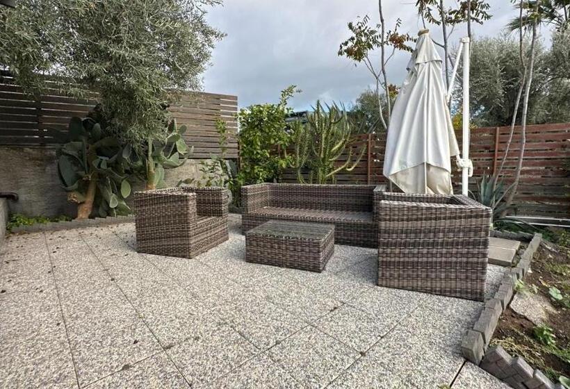 テラス付き1ベッドルームアパートメント, Ottomood B&b And Apartments