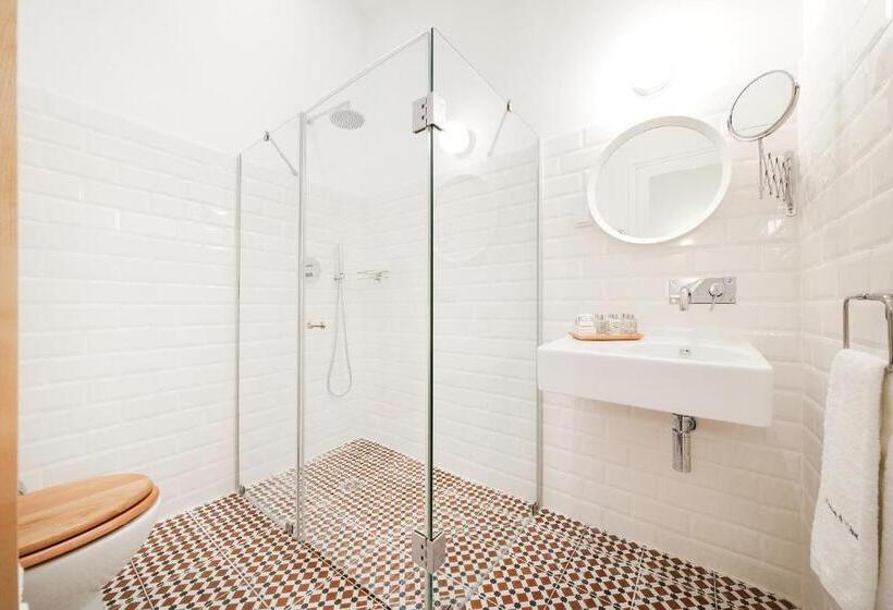 اتاق استاندارد, Lisbon Cheese & Wine Suites