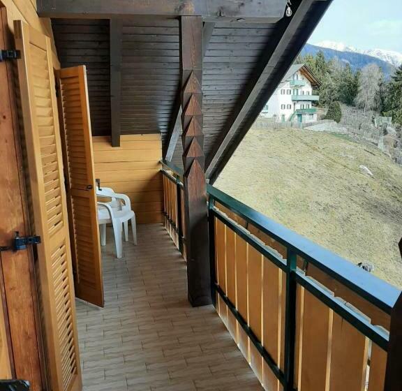 اتاق استاندارد, Fn & Company