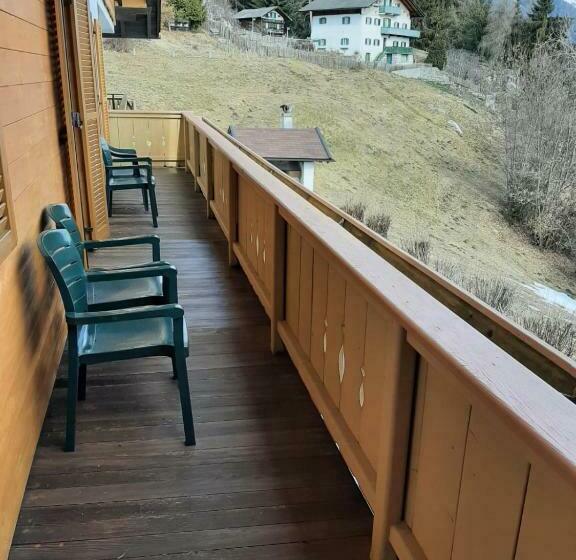 اتاق استاندارد, Fn & Company