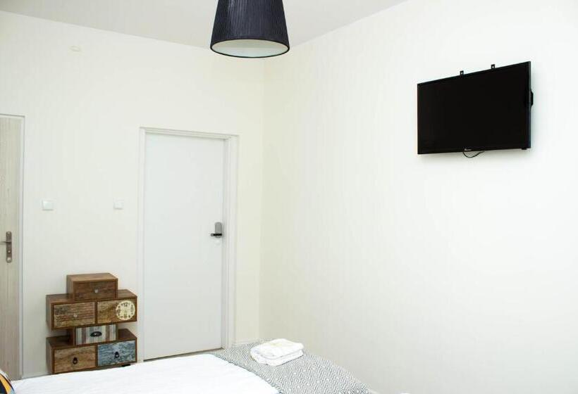 高级大房间, Chillout Hostel