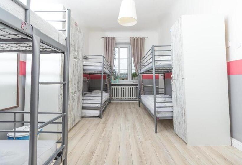 غرفة عائلية, Chillout Hostel