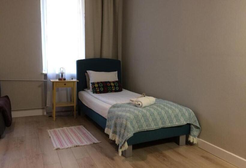 غرفة قياسية فردية, Chillout Hostel