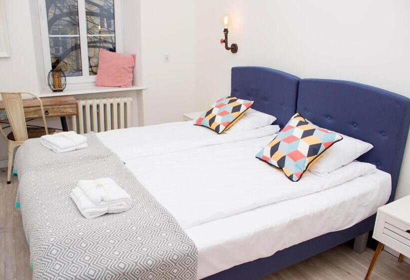 高级大房间, Chillout Hostel