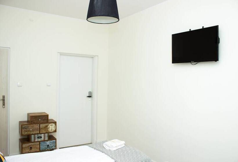 غرفة قياسية, Chillout Hostel