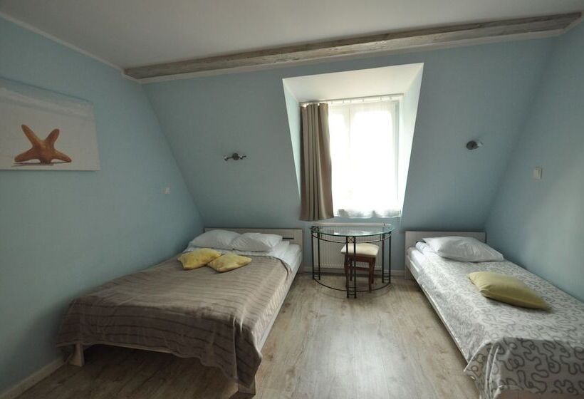 اتاق استاندارد سه نفره, Hostel Grande Sopotiera