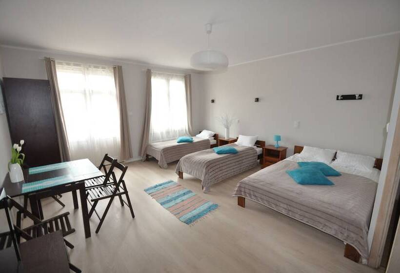 اتاق استاندارد چهار تخته, Hostel Grande Sopotiera