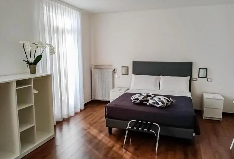 デラックストリプルルーム, Casa Nataly