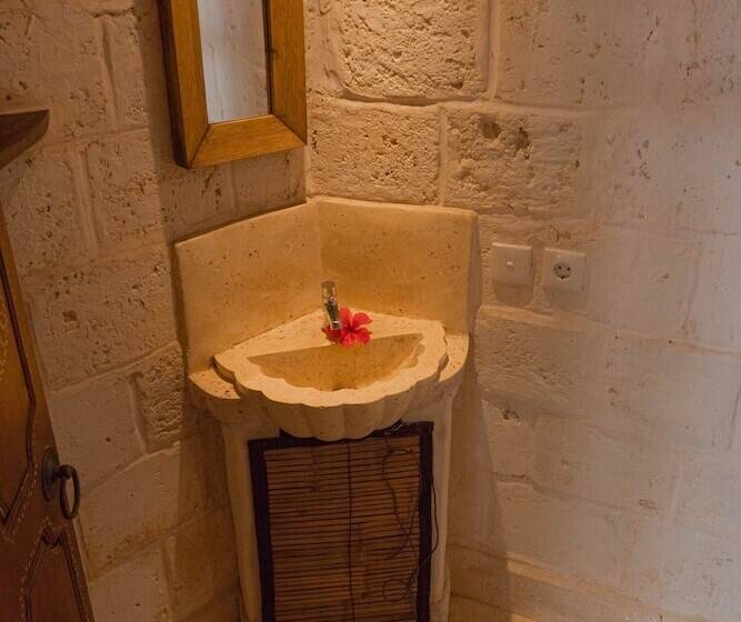 بنجلو ديلوكس, La Joya Balangan Resort