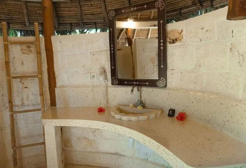 بانگلوی لوکس, La Joya Balangan Resort