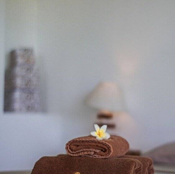 ‫فيلا غرفة نوم واحدة, La Joya Balangan Resort