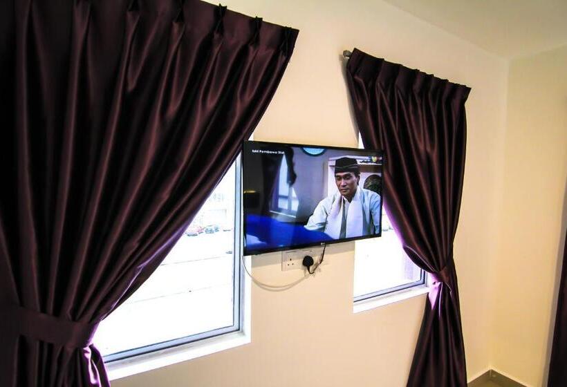 اتاق لوکس با تخت بزرگ, Lavender Senawang