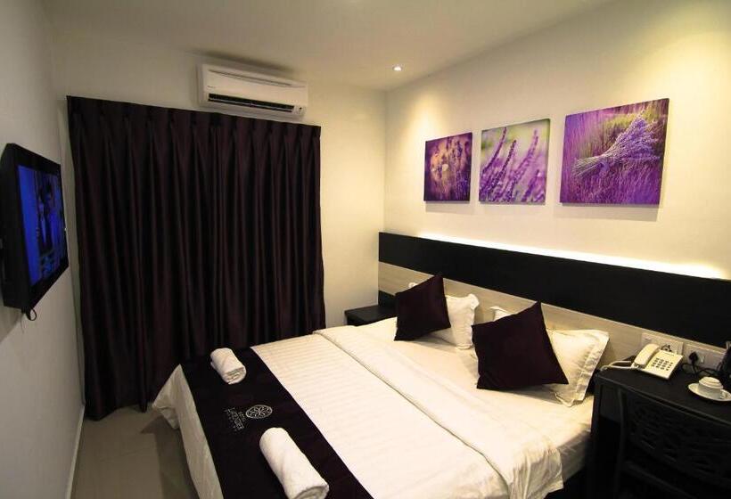 اتاق لوکس با تخت بزرگ, Lavender Senawang