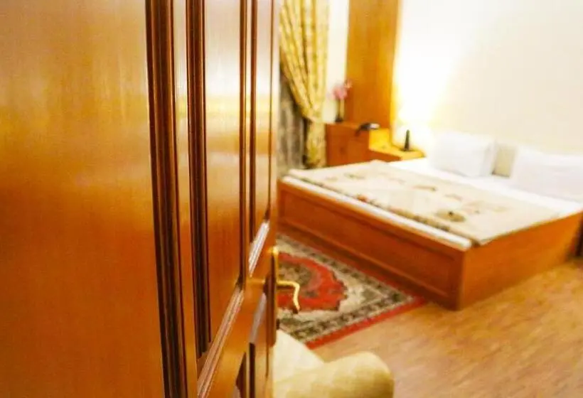 اتاق لوکس با تخت بزرگ, Delano Guest House