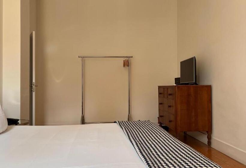 Quarto Familiar, Tesouro Da Baixa By Shiadu