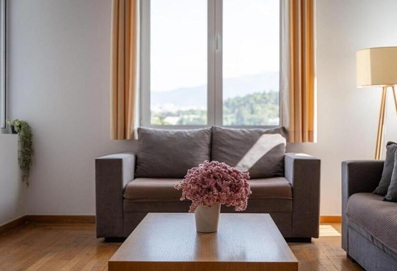 آپارتمان 3 خوابه, Acropolis Exclusive Residences