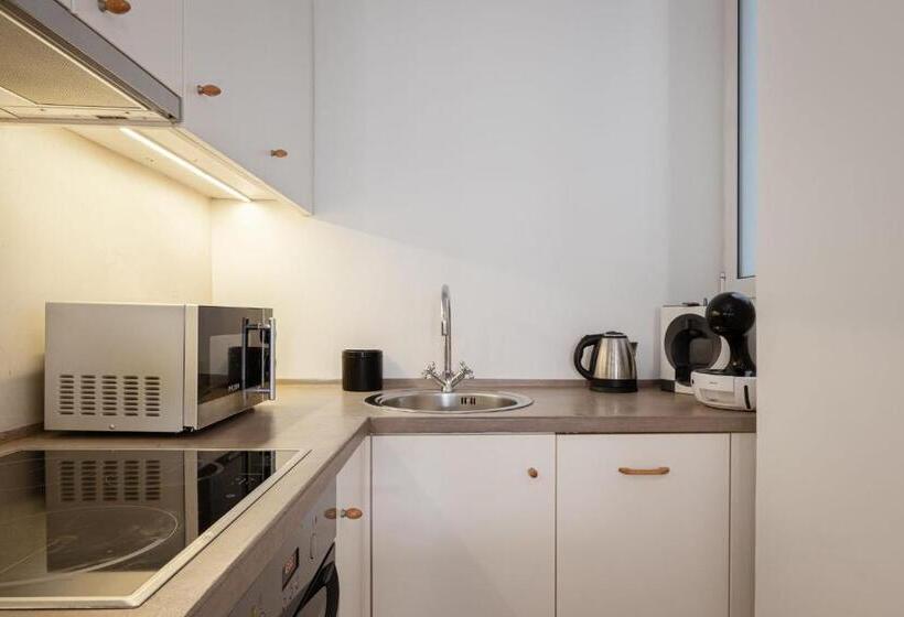 آپارتمان 3 خوابه, Acropolis Exclusive Residences